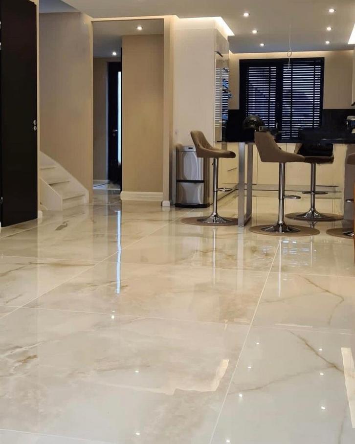 Chamonix Crema 60x120 Hoogglans Vloertegels / Woonkamer /, Doe-het-zelf en Bouw, Tegels, Ophalen of Verzenden