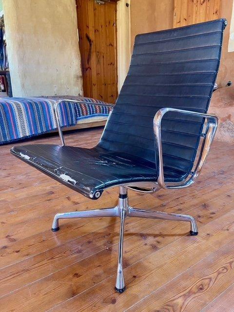 Vitra - Charles & Ray Eames - Fauteuil - EA116 - Chrome,, Antiek en Kunst, Antiek | Meubels | Stoelen en Sofa's