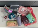 Veiling - Pakket handige reisartikelen - 18 stuks, Handtassen en Accessoires, Overige Accessoires, Nieuw