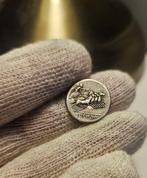 Romeinse Republiek. L. Julius Bursio, 85 v.Chr.. Denarius