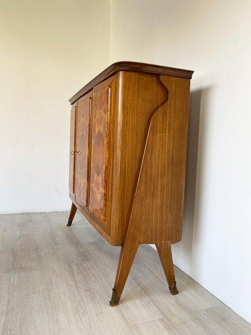 AB (Vighizzolo) - Dressoir - Glas, Hout, Messing,, Antiek en Kunst, Curiosa en Brocante