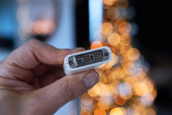 Apple 23 Aluminum Cinema Display [Model A1081] - Macintosh, Games en Spelcomputers, Spelcomputers | Overige Accessoires