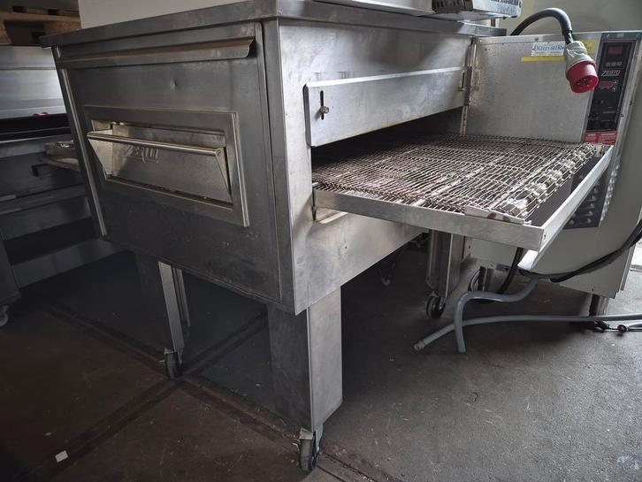 Zesto pizza tunnel oven lopende band nu in online veiling, Zakelijke goederen, Horeca | Keukenapparatuur, Gebruikt, Ovens, Microgolfovens en Steamers