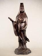Standing statue of Kannon Bodhisattva  - Beeld Brons -