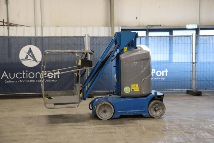 Veiling: Masthoogwerker Genie GR26J Elektrisch 9.90m 2016, Zakelijke goederen, Machines en Bouw | Liften, Steigers en Ladders