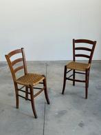 Stoel (2) - Hout - Rustieke Italianen