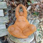 sculptuur, SITTING GLORIOUS LADY - 23 cm - Gietijzer