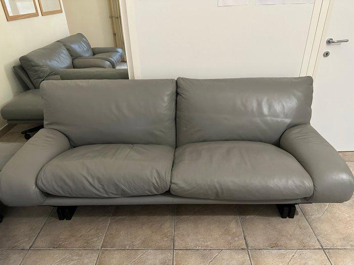 Poltrona Frau - Tito Agnoli - Canapé (4) - Cuir - 2, Antiek en Kunst, Kunst | Designobjecten