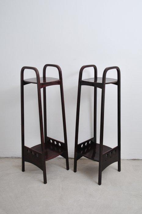 Thonet - Table (2) - Hêtre, Antiek en Kunst, Antiek | Meubels | Stoelen en Sofa's