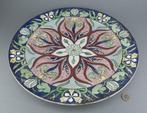 Dutch/ Belgian - Assiette de service - Very large Art, Antiek en Kunst