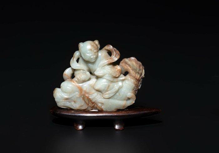 Boy On A Dragon-carp - Jade - China - Qing Dynastie, Antiek en Kunst, Antiek | Overige Antiek