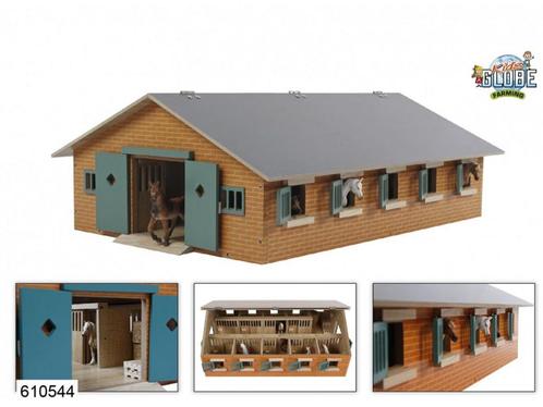 Kids Globe Paardenstal Hout Met 9 Paardenboxen 1:32, Kinderen en Baby's, Speelgoed | Poppenhuizen, Zo goed als nieuw, Verzenden