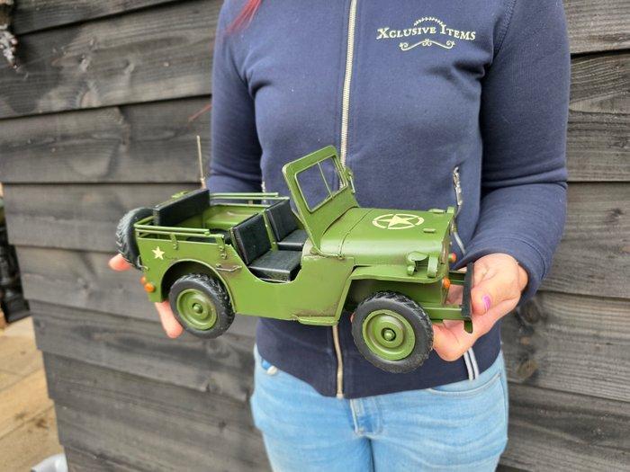 Decoratief ornament - Metaalkunstwerk militaire jeep, Antiek en Kunst, Kunst | Designobjecten