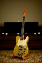 Del-Tone 60’s T-style Bigsby | Gold, Musique & Instruments, Verzenden