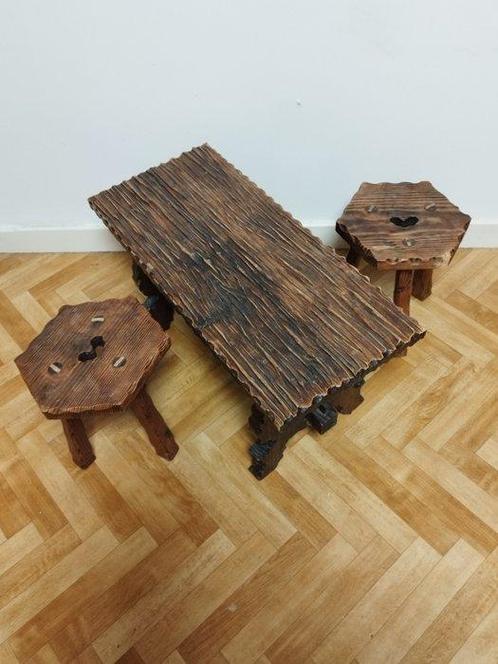 Costa Mir - Table basse brutaliste en bois massif. - Table, Antiquités & Art, Curiosités & Brocante