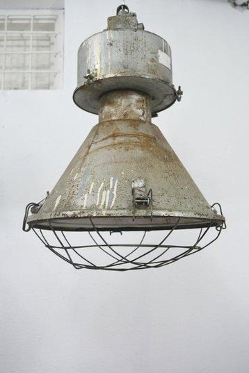 Mesko - Lampe à suspendre - Métal - Deux lampes beschikbaar voor biedingen