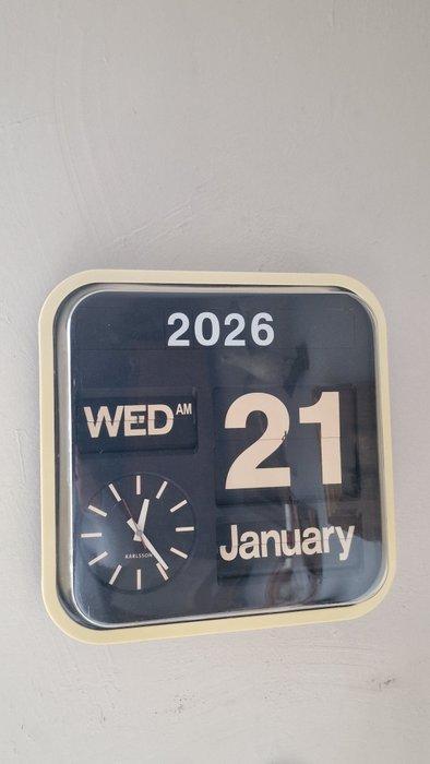 Horloge à bascule - Karlsson - Plastique - 2020, Antiquités & Art, Antiquités | Horloges