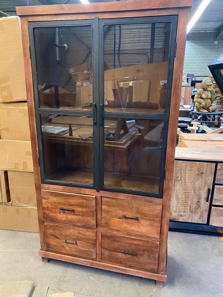 Vitrine, mangohout (nieuw, outlet), Huis en Inrichting, Kasten | Vitrinekasten, Nieuw, Met lade(s), Met deur(en), Met plank(en)