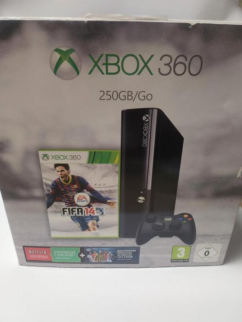 Zwarte 250gb Fifa 14 Edition Boxed Xbox 360 E, Games en Spelcomputers, Spelcomputers | Xbox 360, Zo goed als nieuw, Ophalen of Verzenden