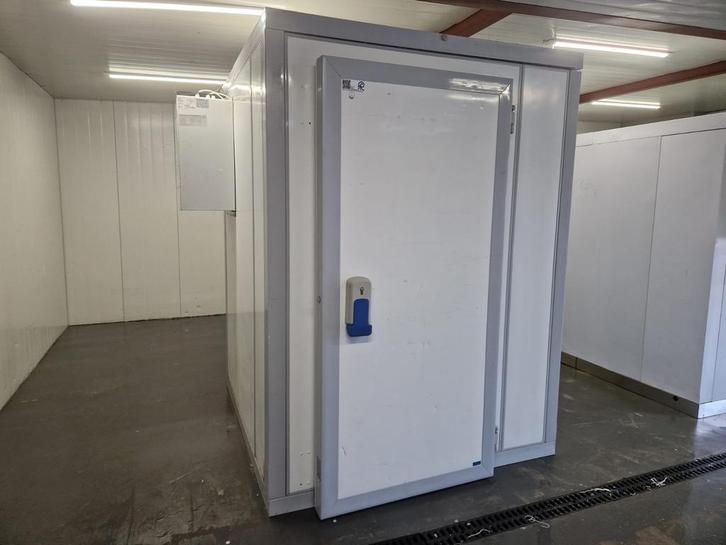 Koelcel 166 x 166 x 220 cm stekker klaar, Zakelijke goederen, Horeca | Keukenapparatuur, Gebruikt, Koelen en Vriezen