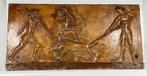 Assiette murale - Plaque en terracotta modelée en bas-relief, Antiek en Kunst