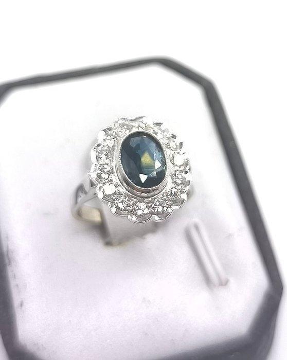 Cocktailring - 18 karaat Witgoud - 1.50ct. tw. Saffier -, Handtassen en Accessoires, Antieke sieraden