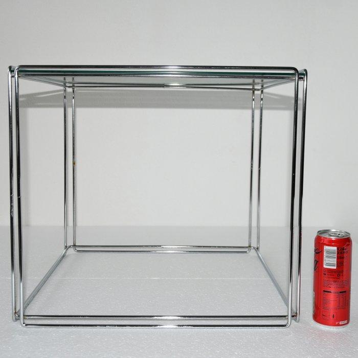 Max Sauze - Bijzettafel - Isocéle - Glas, Staal - H 40 cm, Antiek en Kunst, Antiek | Meubels | Stoelen en Sofa's