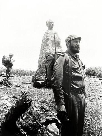 Alberto Korda (1928-2001). - (XXL) Fidel Castro junto al