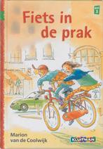 Fiets in de prak / Klavertje twee-serie / AVI 3, Verzenden, Zo goed als nieuw, Marion van de Coolwijk