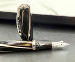 Visconti - Divina Over Black - Stylo à plume, Collections