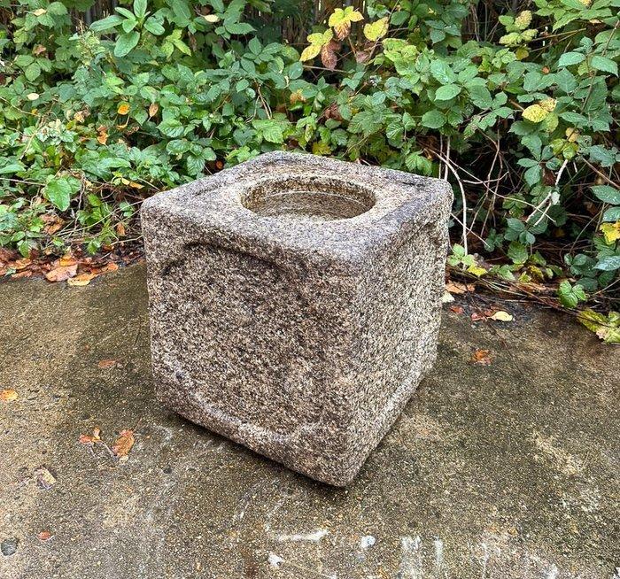 Chôzu’bachi  (waterbak) - hôkei-type - Graniet - Japan -, Antiek en Kunst, Antiek | Overige Antiek