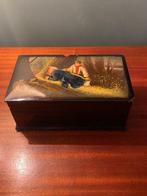 Doos - Hout - Laqué Rusian art, Antiek en Kunst