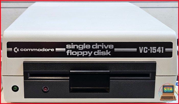 Commodore VC1541 - Disk Drive – Retrobright – Boxed &, Games en Spelcomputers, Spelcomputers | Overige Accessoires