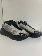 Adidas - 700 MNVN - Sneakers - Taille : EU 36.5 - Neuf avec