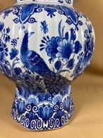 De Porceleyne Fles, Delft - dekselvaas - Aardewerk -