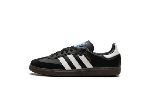 Adidas Samba Black Gum (PS) - Maat 34 EU, Kleding | Heren, Schoenen, Ophalen of Verzenden