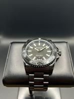 Gucci - Dive - Zonder Minimumprijs - YA136205 - Heren -, Nieuw