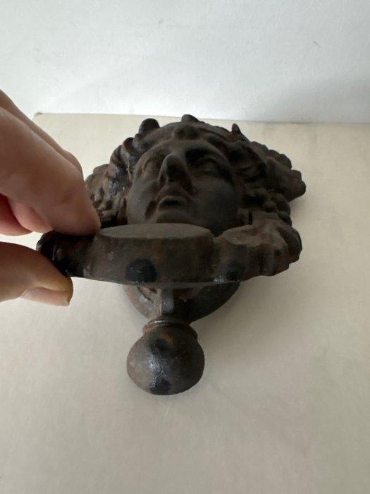 Geïnspireerd door de antieke stijl Deurklopper - onbekend -, Antiek en Kunst, Curiosa en Brocante