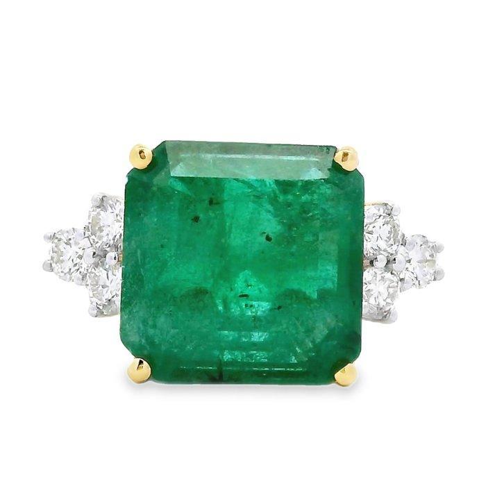 Ring - 18 karaat Geel goud - 9.35ct. tw. Smaragd - Diamant -, Handtassen en Accessoires, Ringen