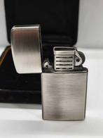 Win International - Classic rectangular metal pocket lighter, Verzamelen, Nieuw
