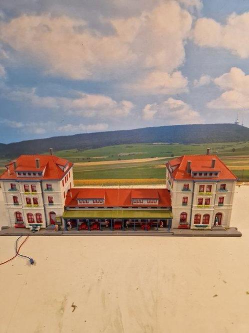 Kibri H0 - Modeltreingebouwen (1) - Station, Hobby en Vrije tijd, Modeltreinen | H0