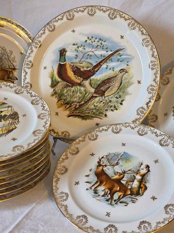 Bernardaud - Service de table pour 12 (13) - décor de gibier