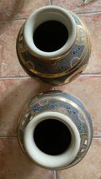 Vaas - Keramiek - Japan - Twee grote vazen Satsuma (Zonder