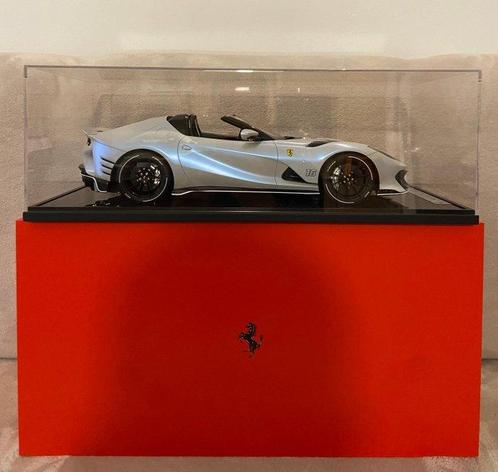 Ferrari-BBR-Charles Leclerc-scala 1:12-edizione limitata-812, Hobby en Vrije tijd, Modelauto's | 1:5 tot 1:12