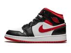 Air Jordan 1 Mid Gym Red Black - Maat 40 EU, Ophalen of Verzenden, Nieuw