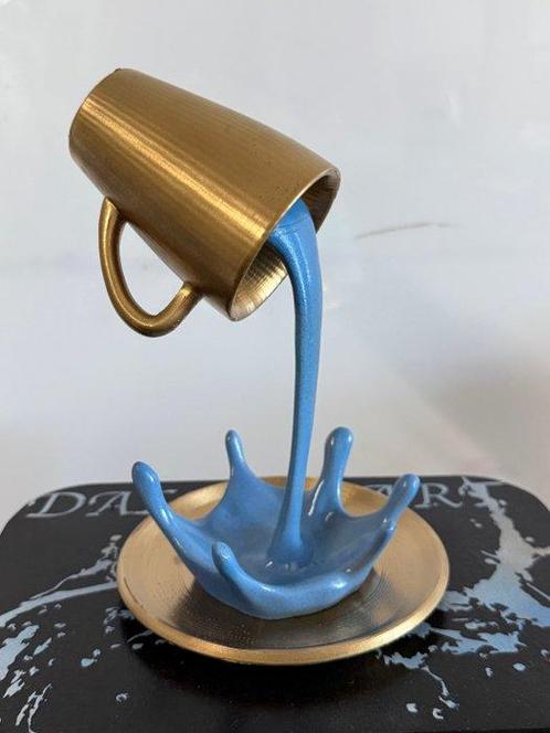 Daluxe Art - 1999 • Floating Coffee Cup Pop Art, Antiek en Kunst, Kunst | Designobjecten