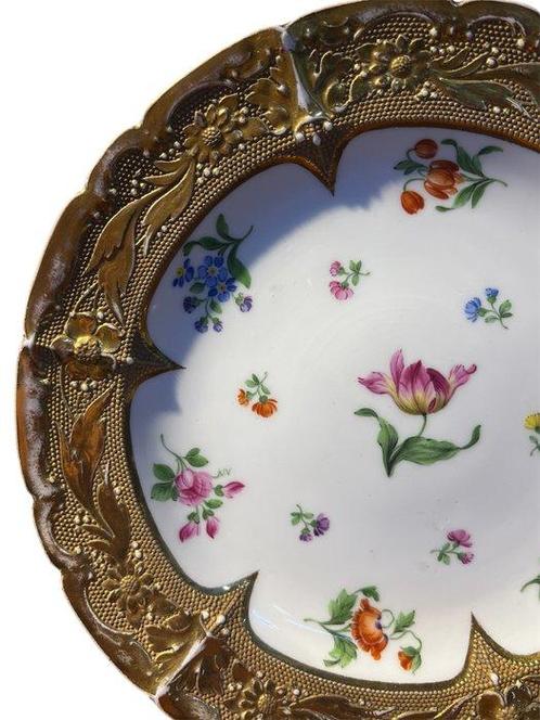 Meissen - Assiette - Céramique, Or - Peint à la main, Antiek en Kunst, Antiek | Glaswerk en Kristal