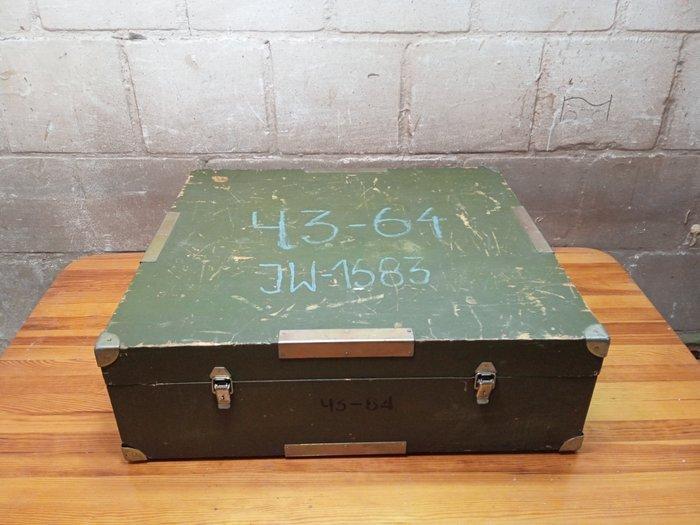 Krat - Grote militaire koffer - Hout, Metaal, Antiek en Kunst, Antiek | Wandborden en Tegels