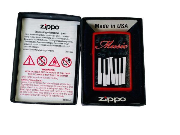Veiling - Zippo | Music Windproof Lighter met Pianotoetsen, Collections, Articles de fumeurs, Briquets & Boîtes d'allumettes