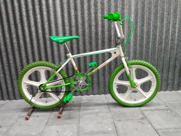 Rest BMX en FIETSEN beschikbaar voor biedingen